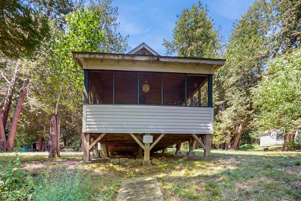 Pine - Waterfront Cabin on Private Island in Lake Champlain