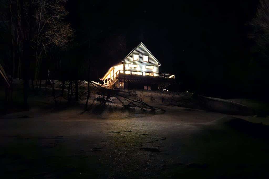 Elegant home w/ mountain views, trail to riverfront, hot tub, dog-friendly, bbq