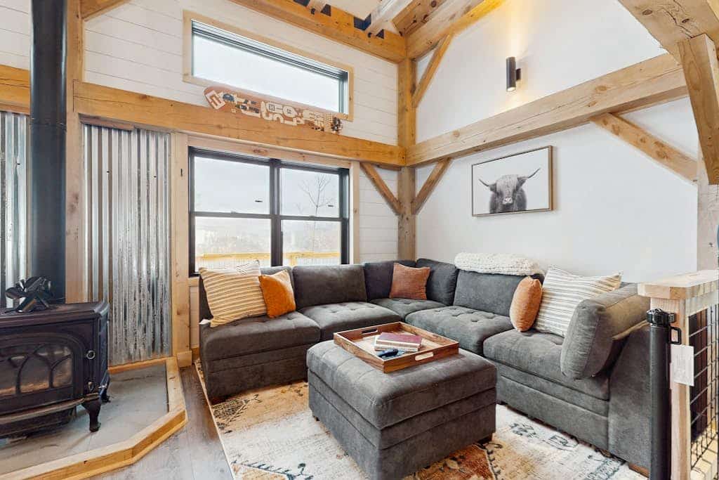 Elegant home w/ mountain views, trail to riverfront, hot tub, dog-friendly, bbq