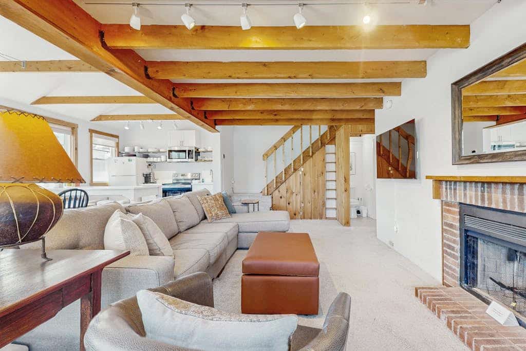 Convenient village condo w/ mountain views, close to Okemo, partial a/c, w/d