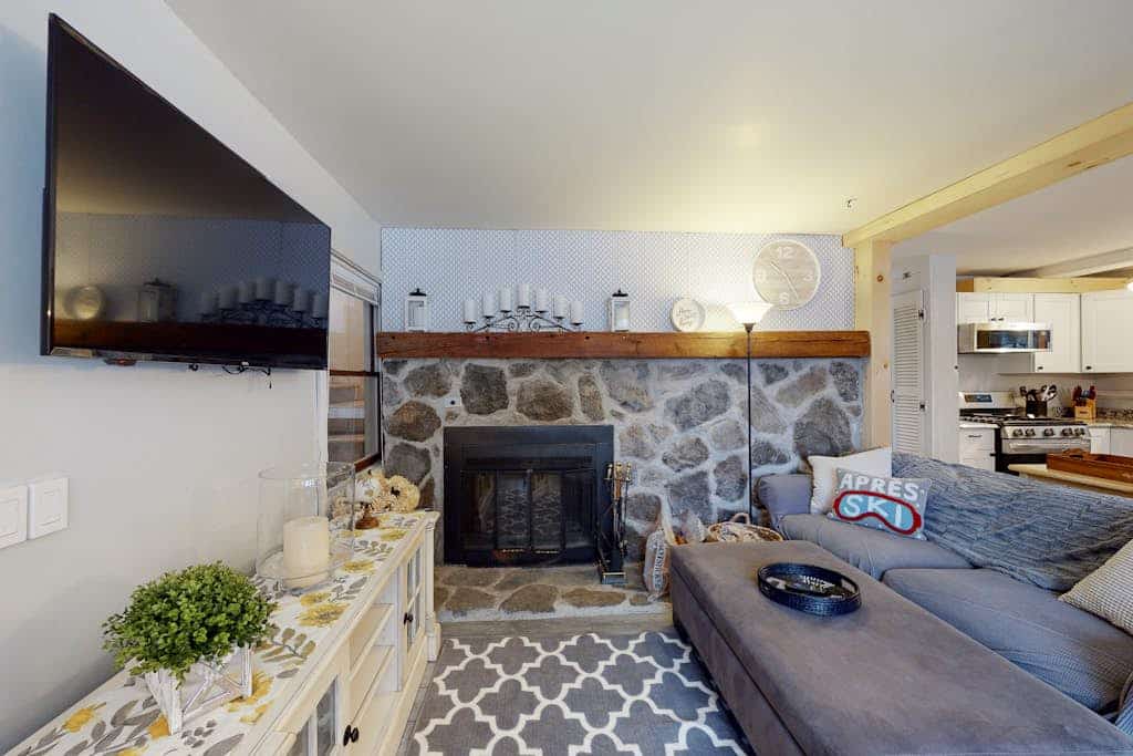 Dog-friendly home w/ WiFi, private washer/dryer, and electric fireplaces