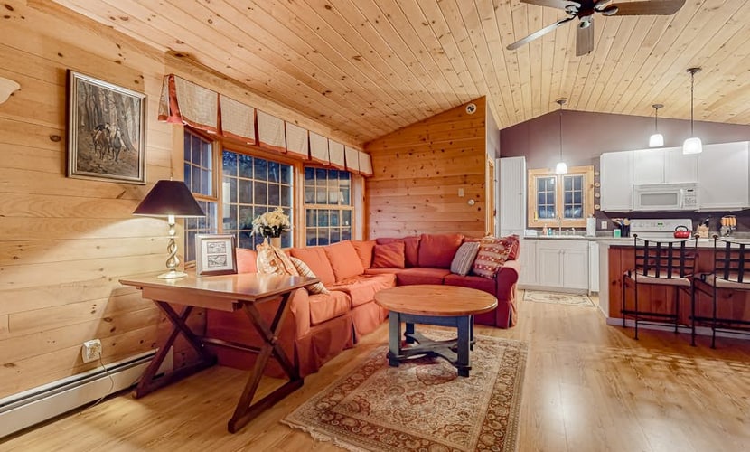 Mountain cabin by skiing with fireplaces & well-equipped kitchen - dog-friendly
