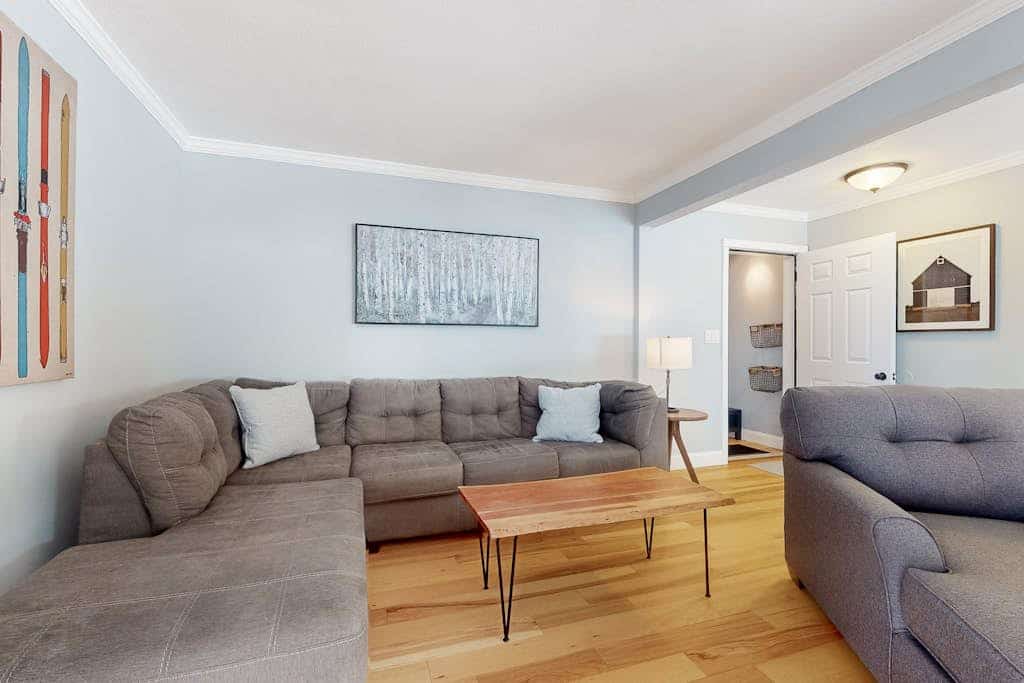 Ski-in/out condo with prime location for skiing & hiking