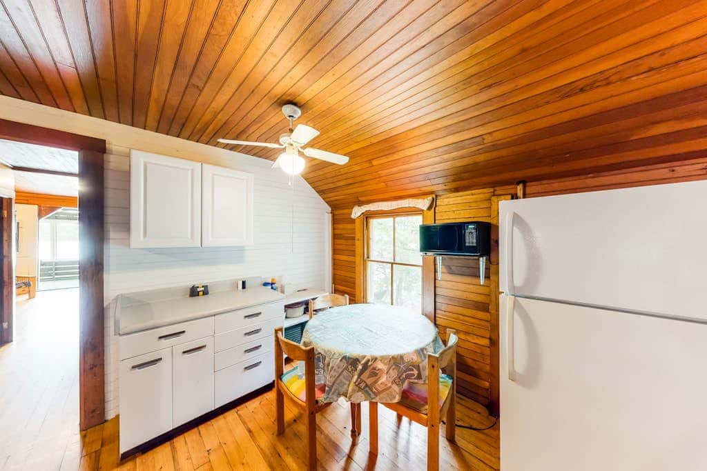 Willow - Private Island Retreat on Lake Champlain