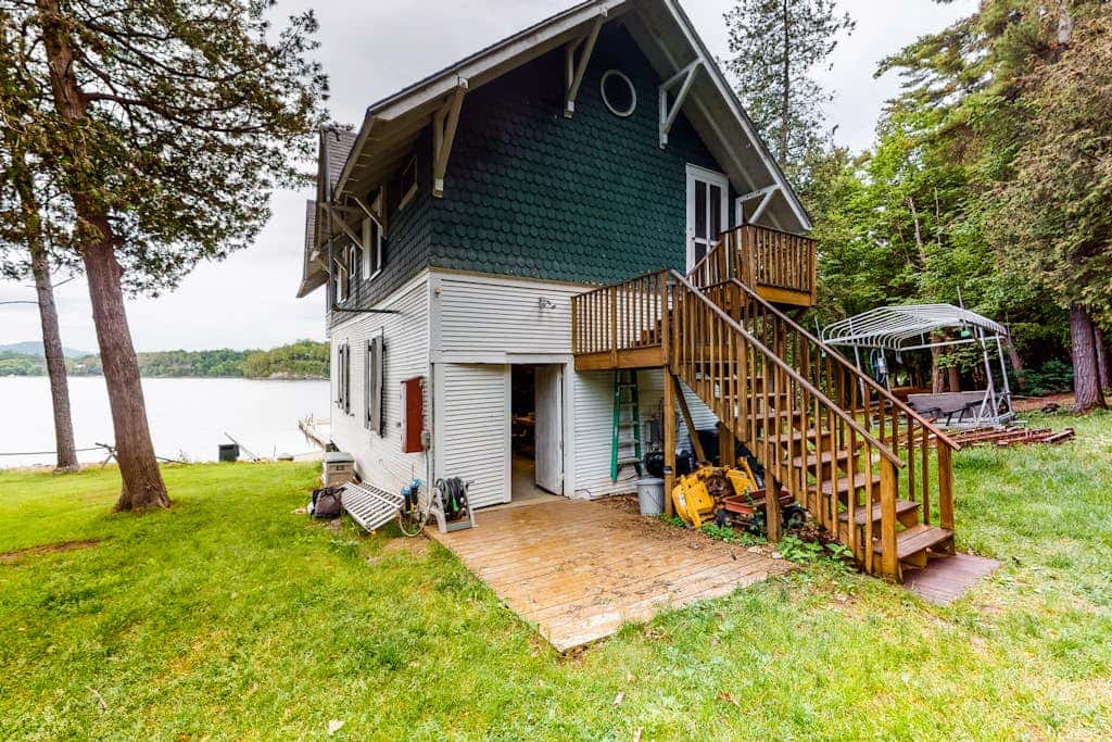 Willow - Private Island Retreat on Lake Champlain