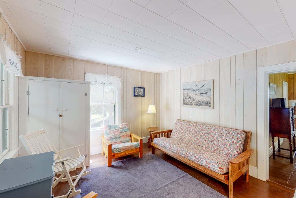 Birch - Private Island Farmhouse Retreat in Lake Champlain