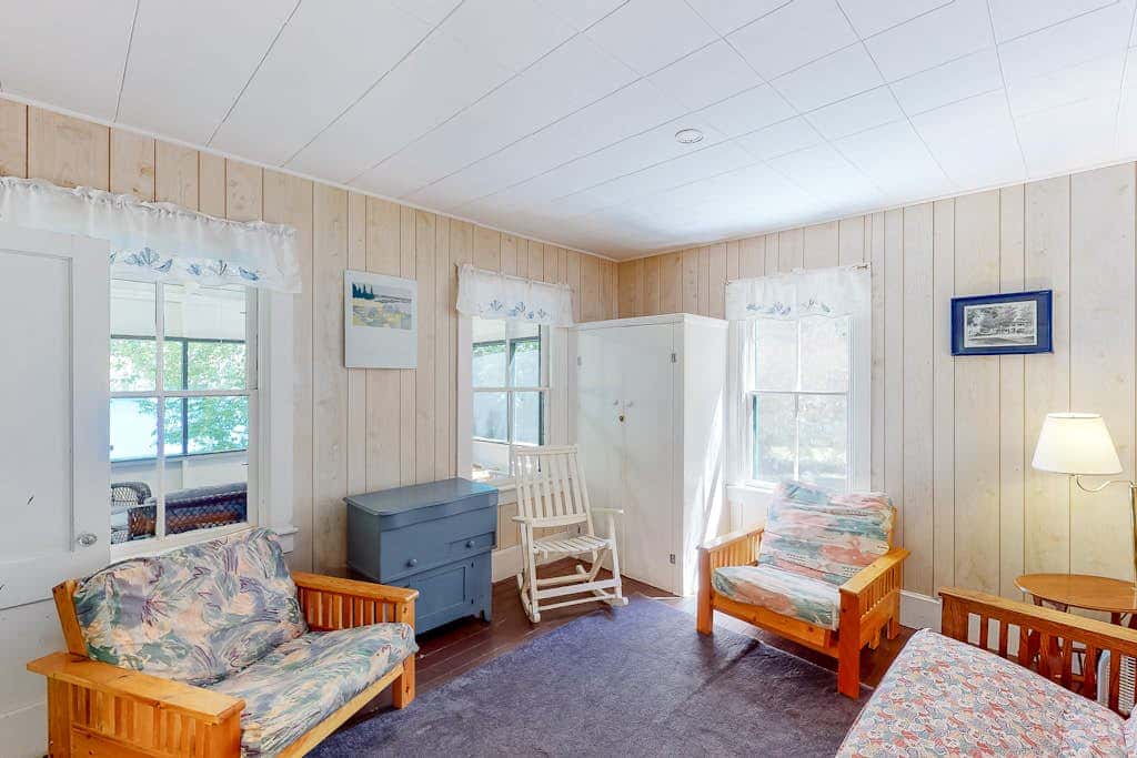 Birch - Private Island Farmhouse Retreat in Lake Champlain