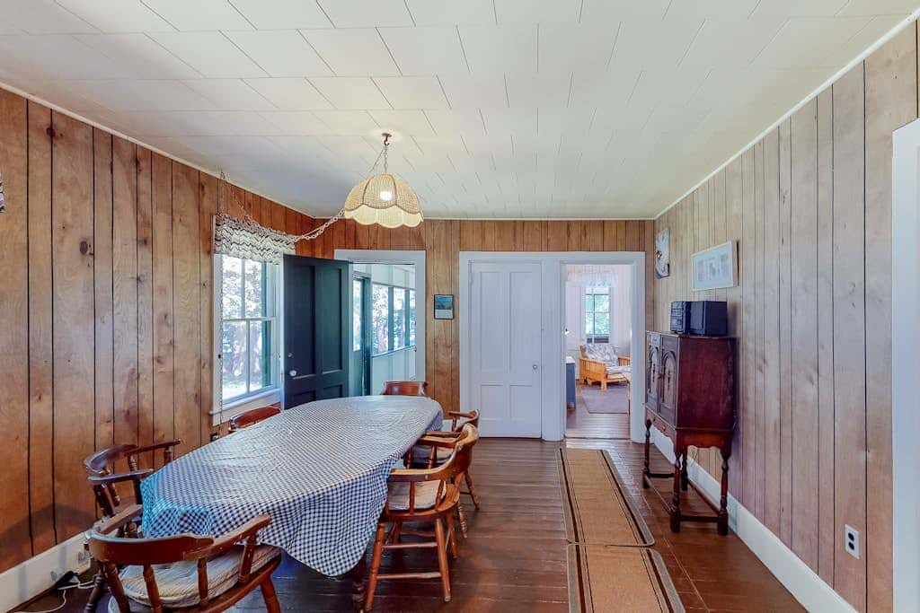 Birch - Private Island Farmhouse Retreat in Lake Champlain