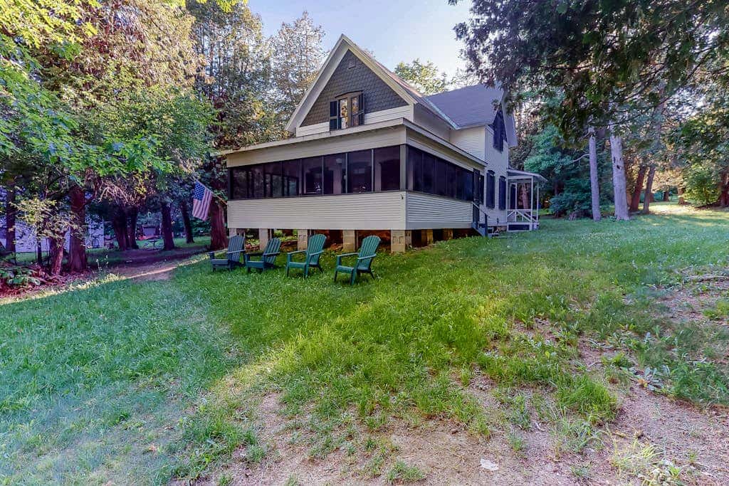 Birch - Private Island Farmhouse Retreat in Lake Champlain