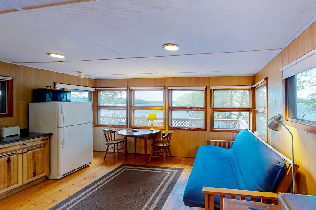 Oak - Waterfront Cottage on Private Island in Lake Champlain