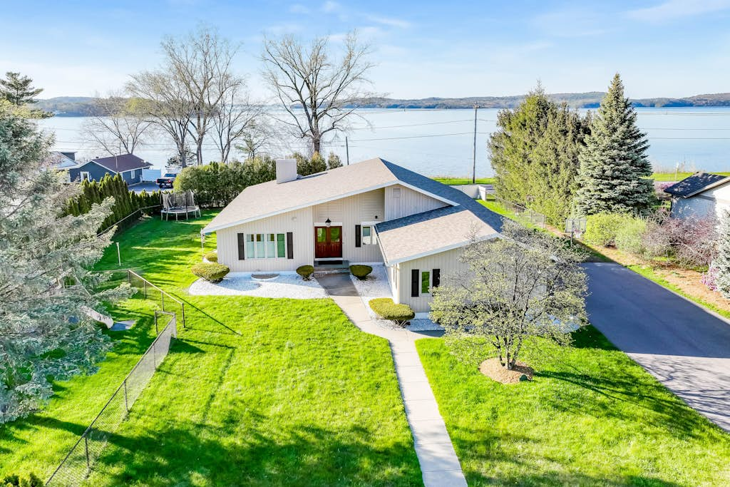Malletts Bay Getaway