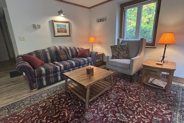 Jay Peak slopeside ski-in/ski-out end unit with mountain-view balcony