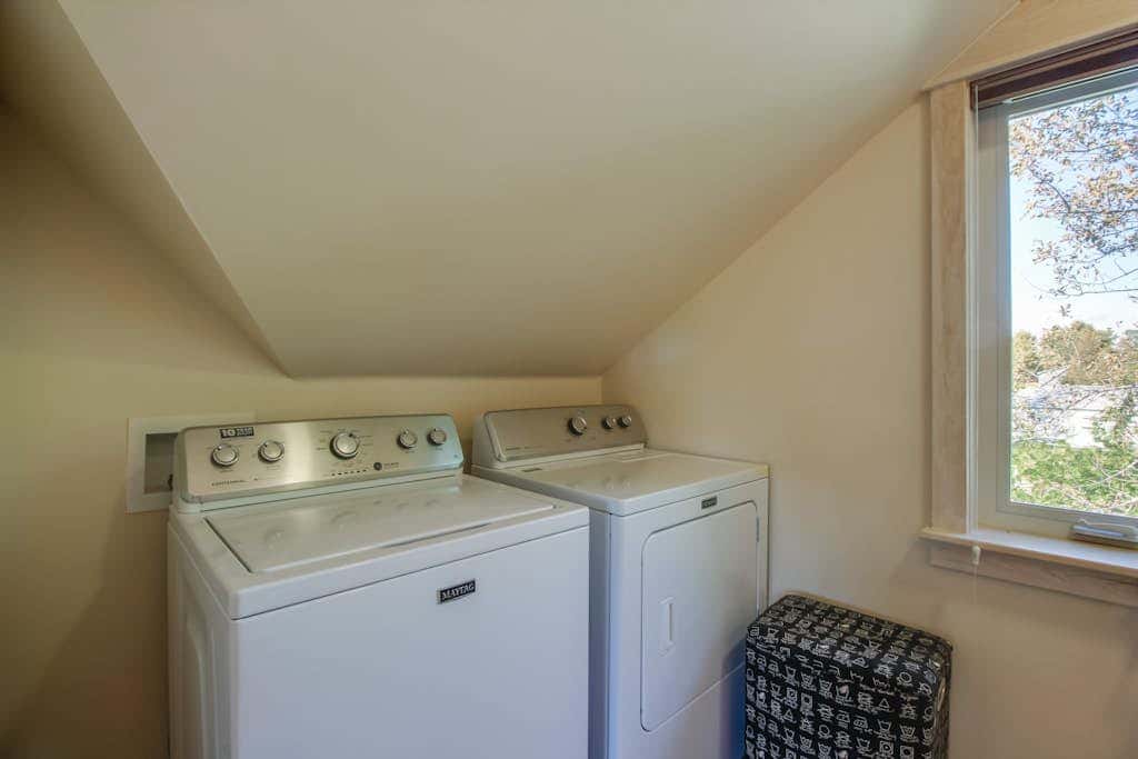 North End Nook
