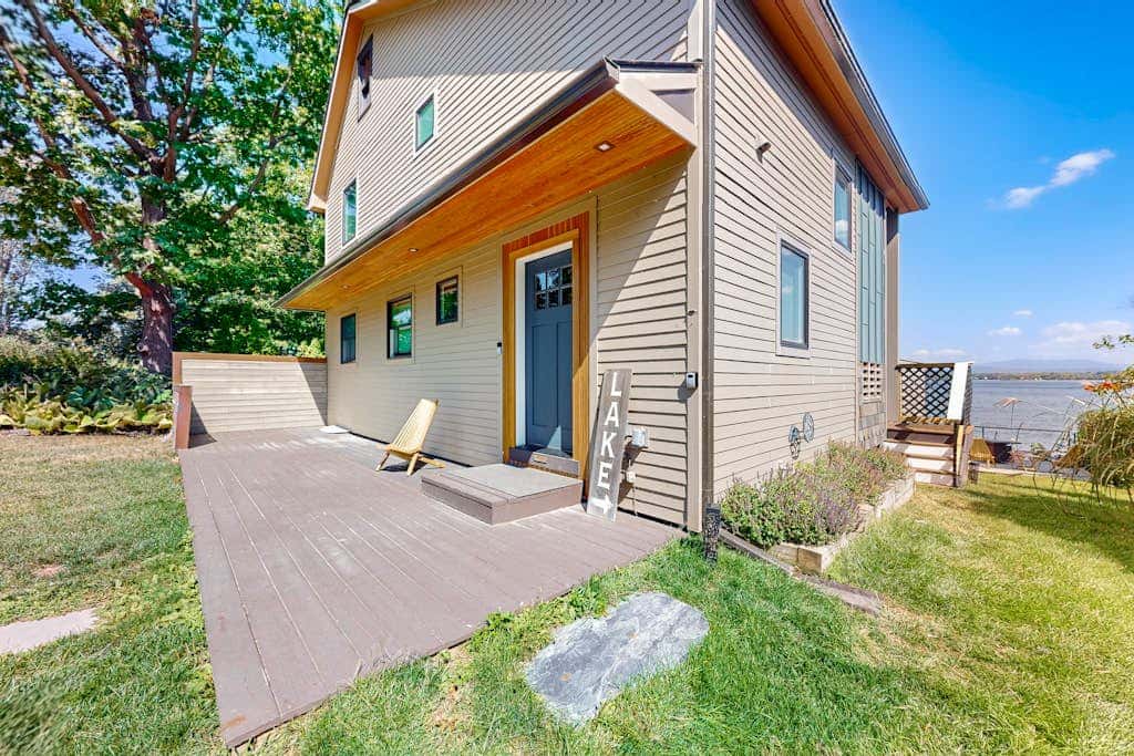 Sunrise House on Lake Champlain