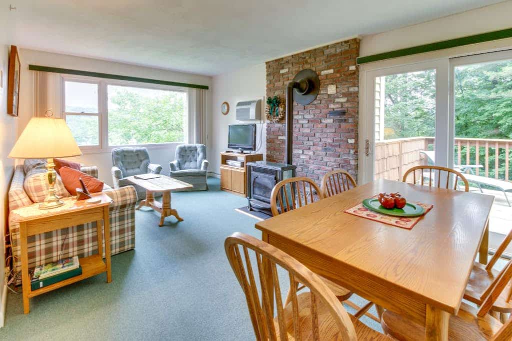 Tranquil Retreat with Shared Pool, Hot Tub, and Private Deck - Close to Skiing