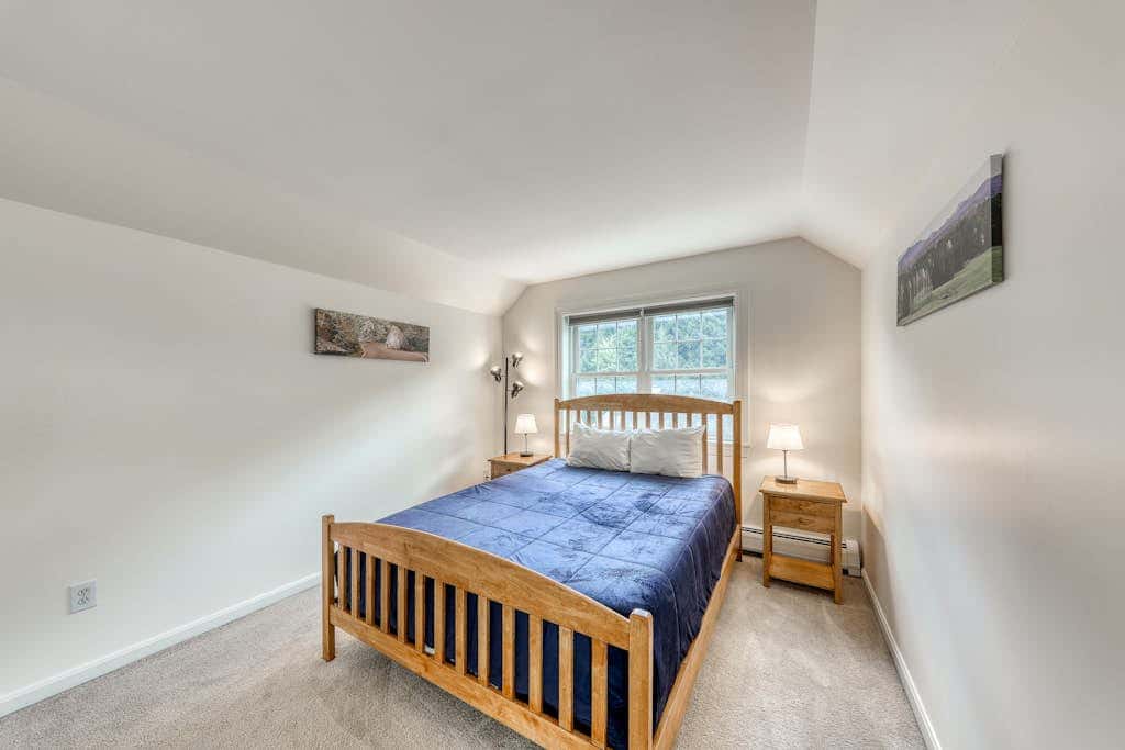 Cozy Stowe Village Retreat