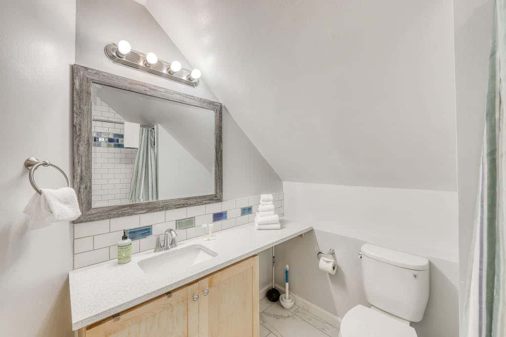 Cozy Stowe Village Retreat
