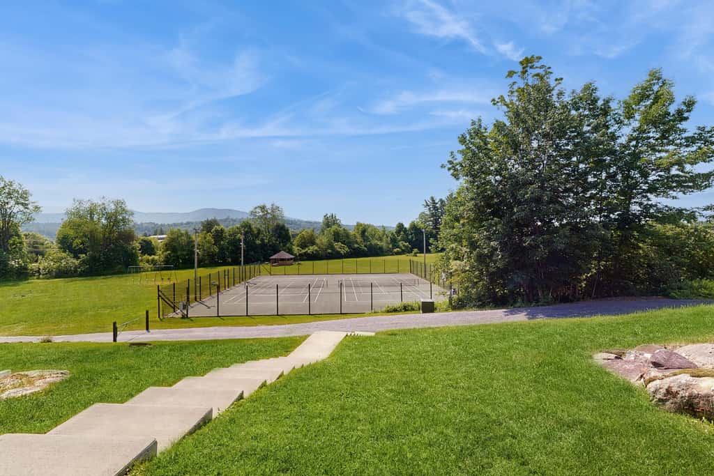 Mountainside Resort F401