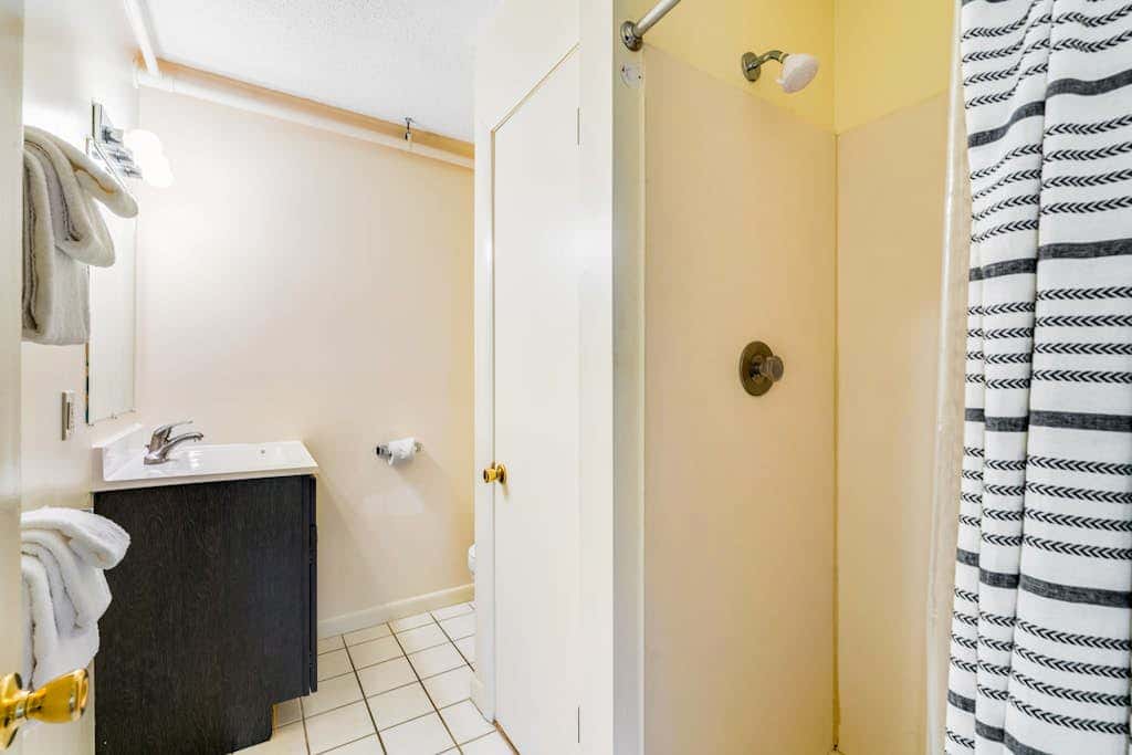 Mountainside Resort F303