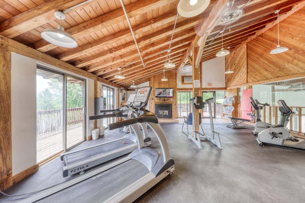 Mountainside Resort F303