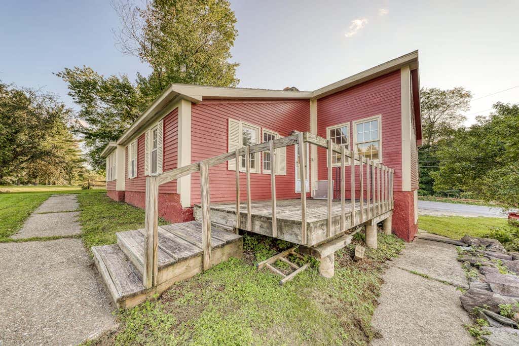 Harvest Carriage House