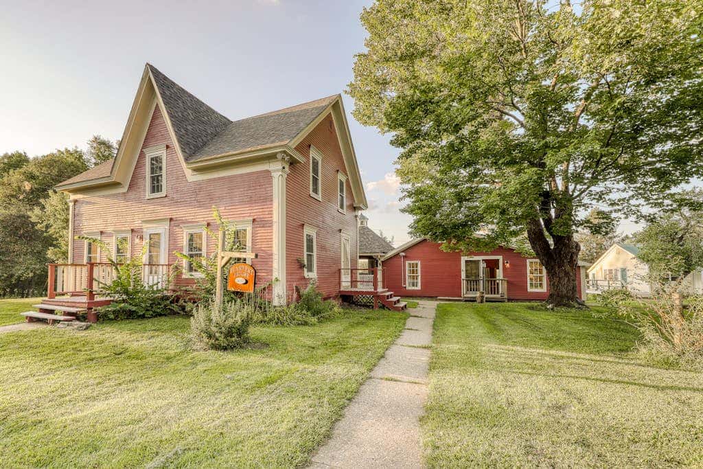Harvest Carriage House