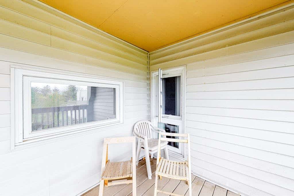 Condo with balcony, washer/dryer, & shared indoor pool/hot tub