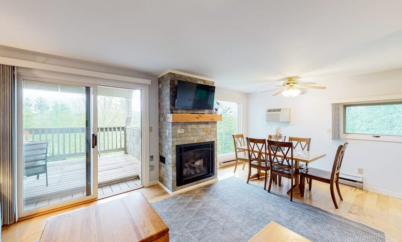Condo with balcony, washer/dryer, & shared indoor pool/hot tub