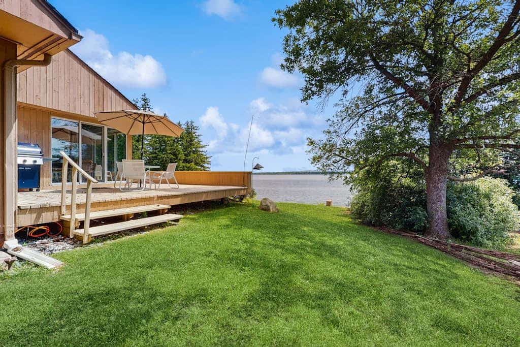 Dog-friendly, home on Lake Champlain with panoramic views of the Green Mountains