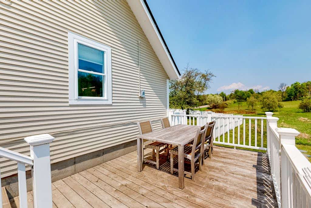 Enchanting farmhouse with a hot tub, grill, children's items, & mountain views