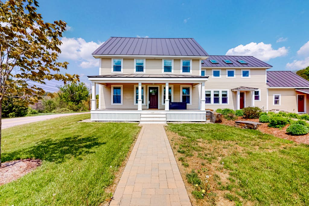 The Farmhouse - Suite #1