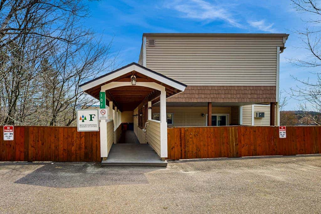 Mountainside Resort F302