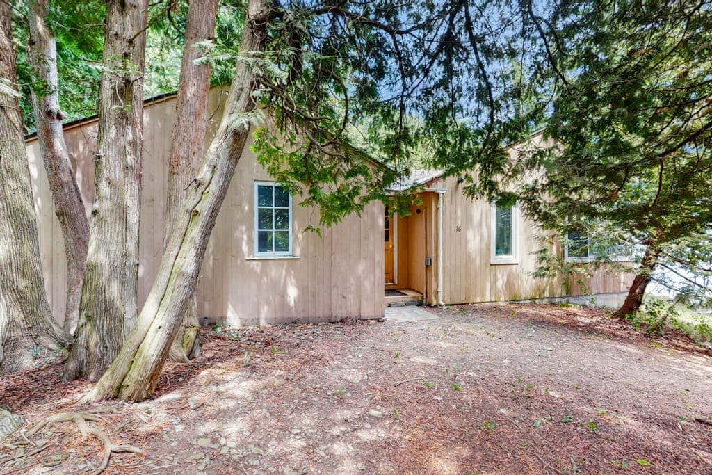 Rockledge Cedar Retreat