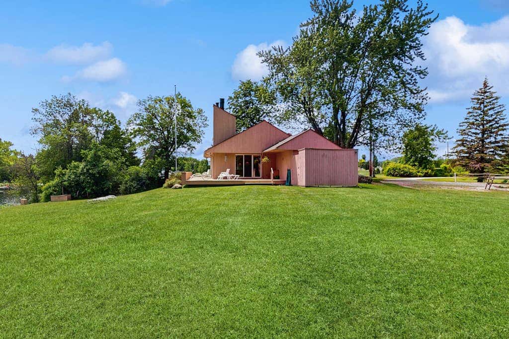 Rockledge Cedar Retreat