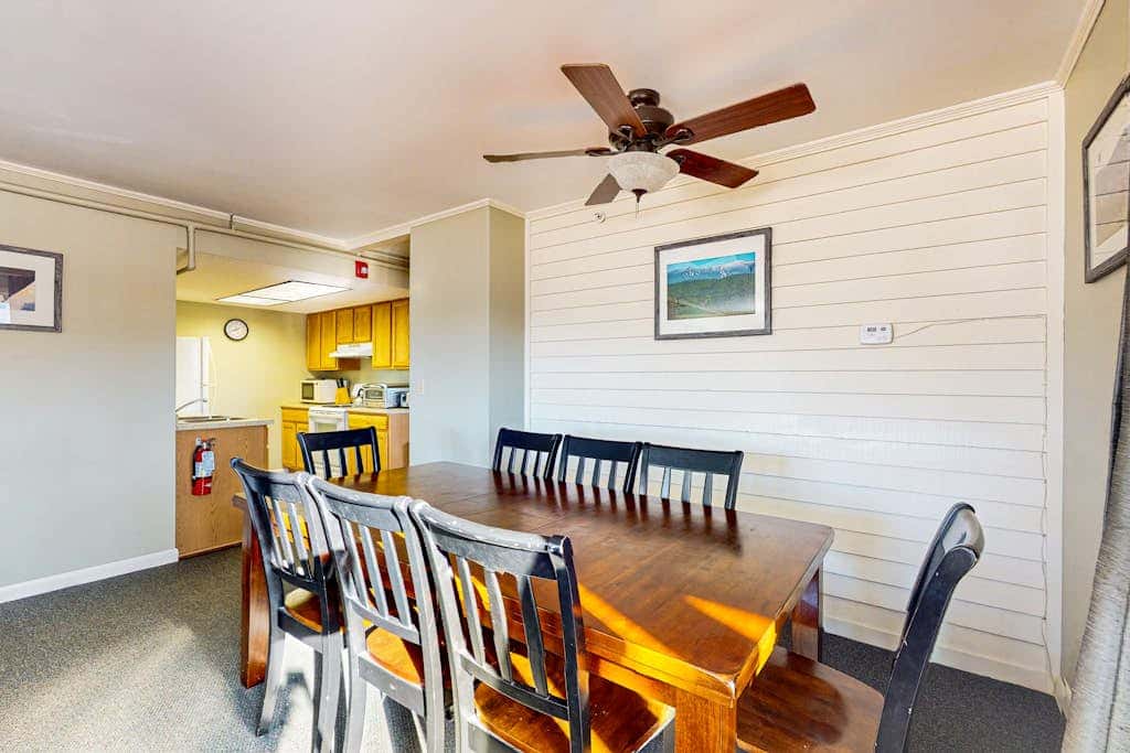 Mountainside Resort G204