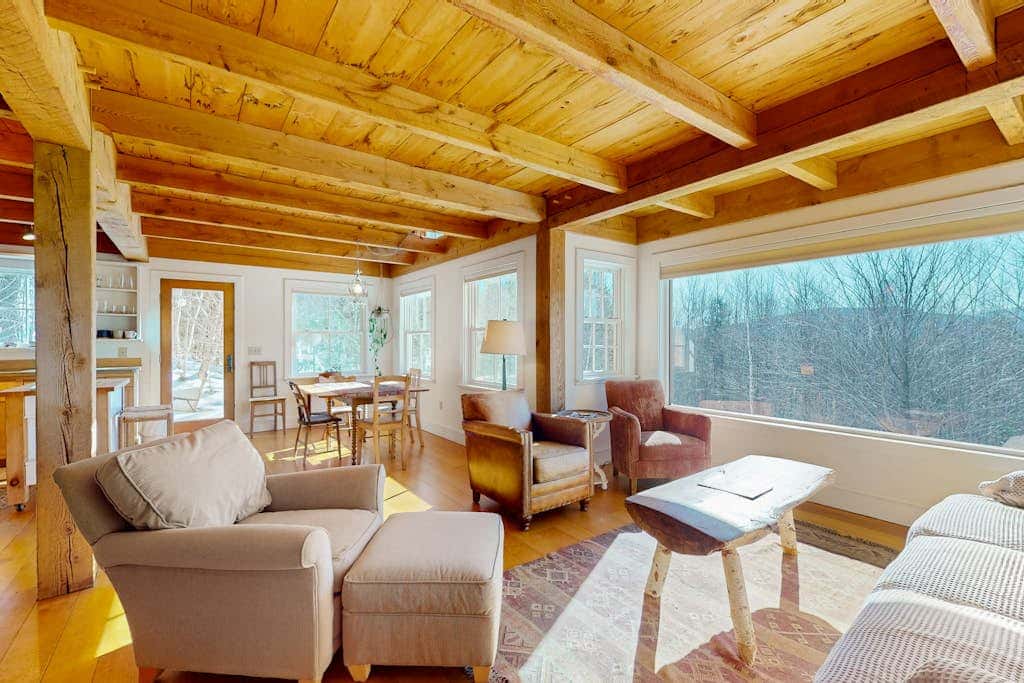 Light-filled Retreat in Mad River Valley