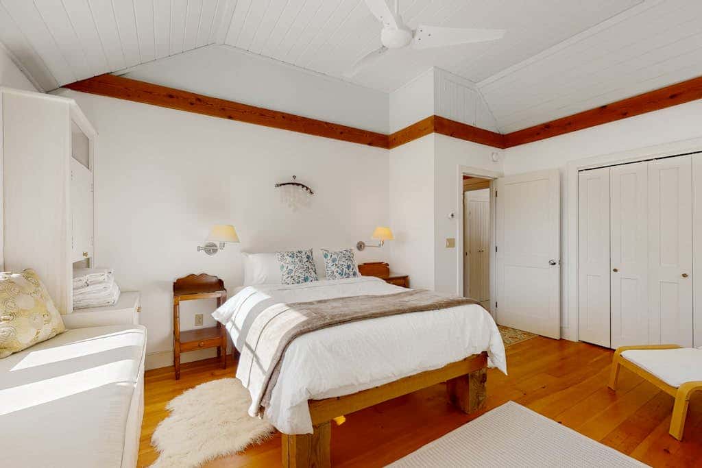 Light-filled Retreat in Mad River Valley