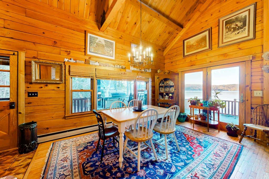 Lake Bomoseen Log Cabin