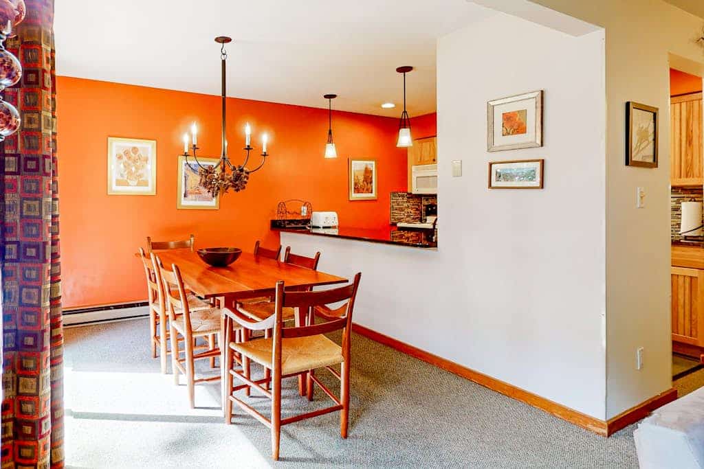 First-floor condo with indoor pool, hot tub, fitness room, & game room