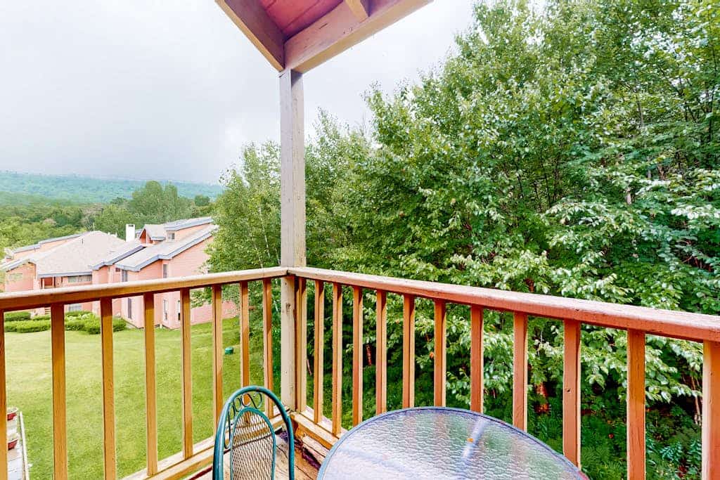 Trail Creek 31 | Walk-to-lift condo in Killington with pool, hot tub, gym, sauna