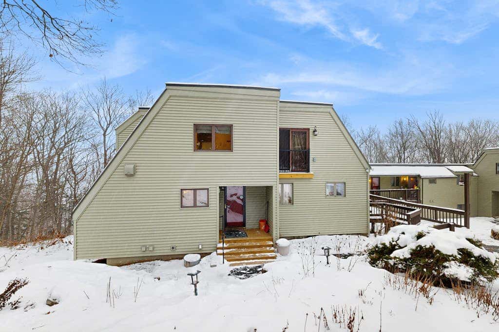 Kingswood Mountainside Retreat