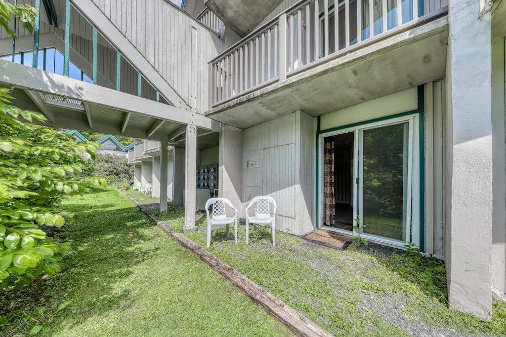 Cozy Mountainside Condo