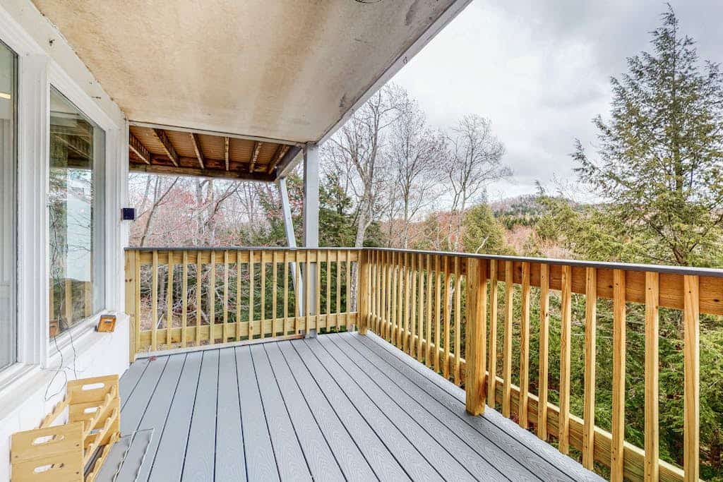 Wonderful Condo Close to Sugarbush Resort with Pool & WiFi