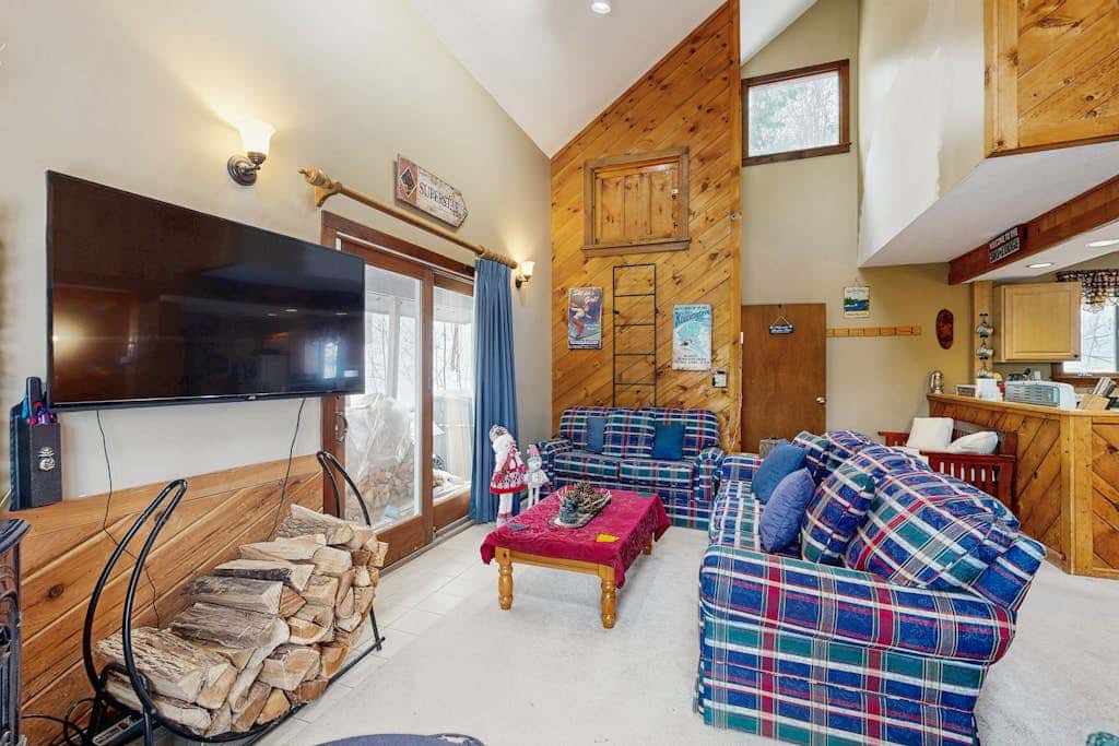 Snowy Day Chalet