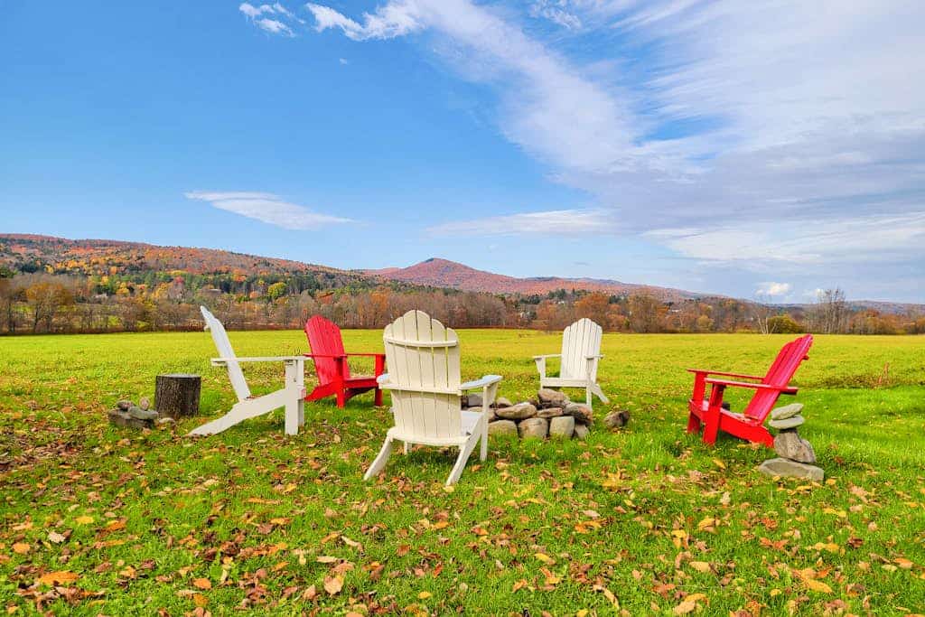 Historic home on 1 acre with snowmobile trails in backyard & mountain views
