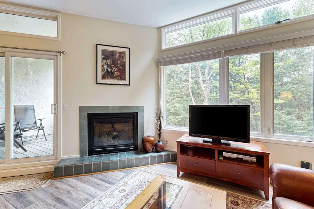 Comfortable condo with pools,  tennis, gym, sauna, & game room