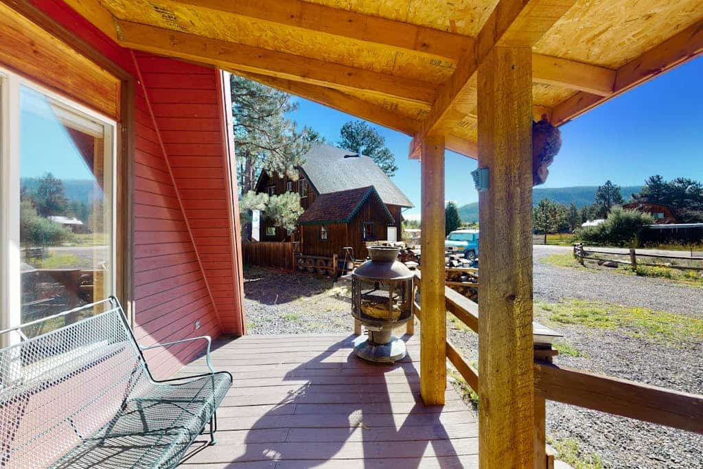 Comfy Cabin w/Mountain Views/Free WiFi/Firepit/Washer/Dryer - Near Wolf Creek