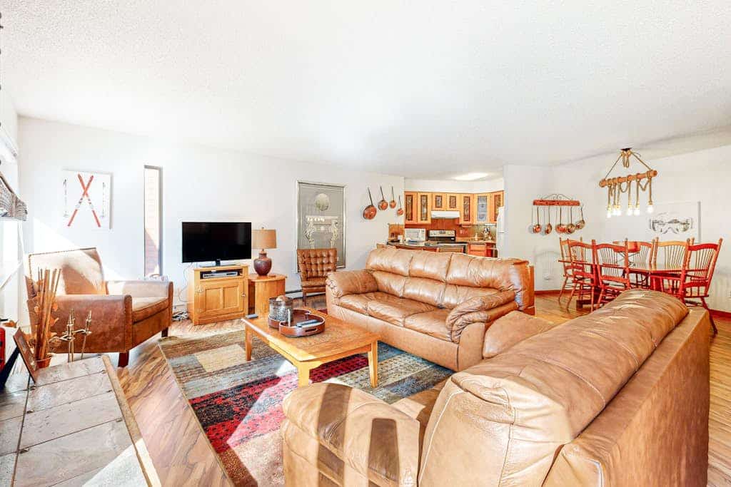 Artsy ski-in/out condo with fireplace, hot tubs, and gym