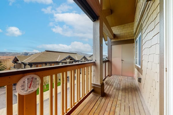Comfortable mountain home close to Steamboat Resort with washer/dryer