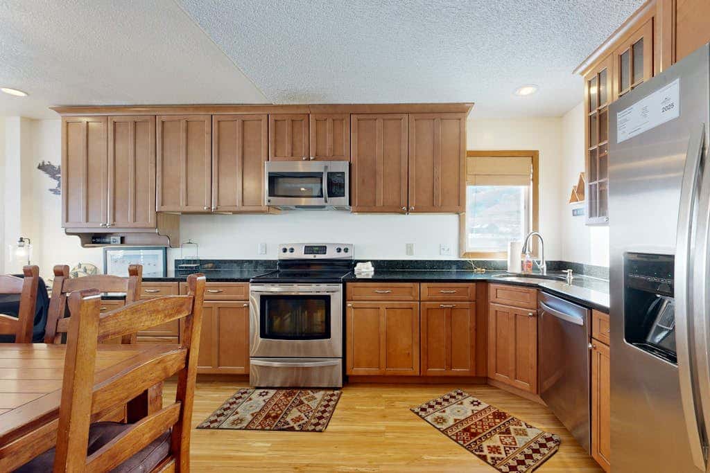 Mountainside 120